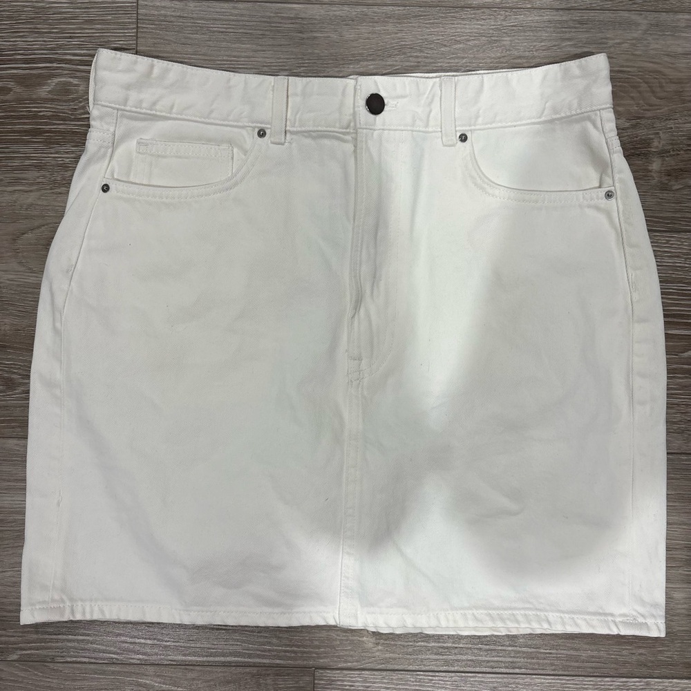 H&M White Mini Skirt